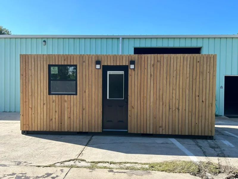 20FT CUSTOM SHIPPING CONTAINER HOME/MOBILE OFFICE