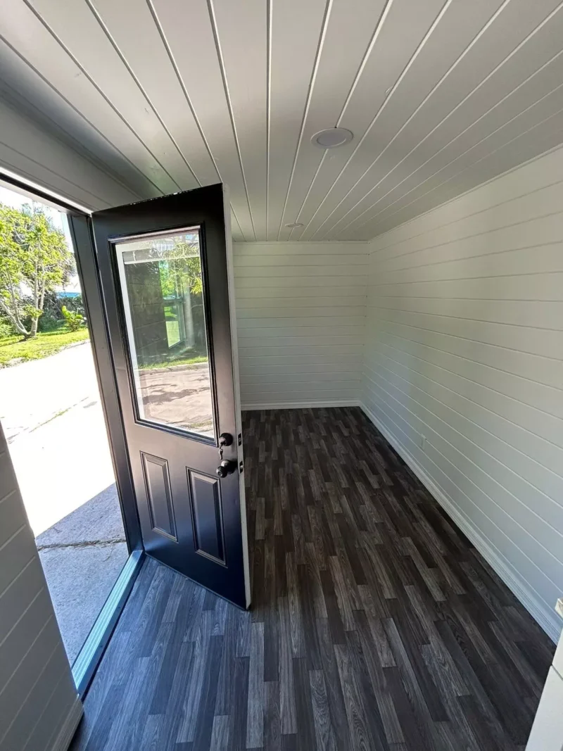 20FT CUSTOM SHIPPING CONTAINER HOME/MOBILE OFFICE - Image 10