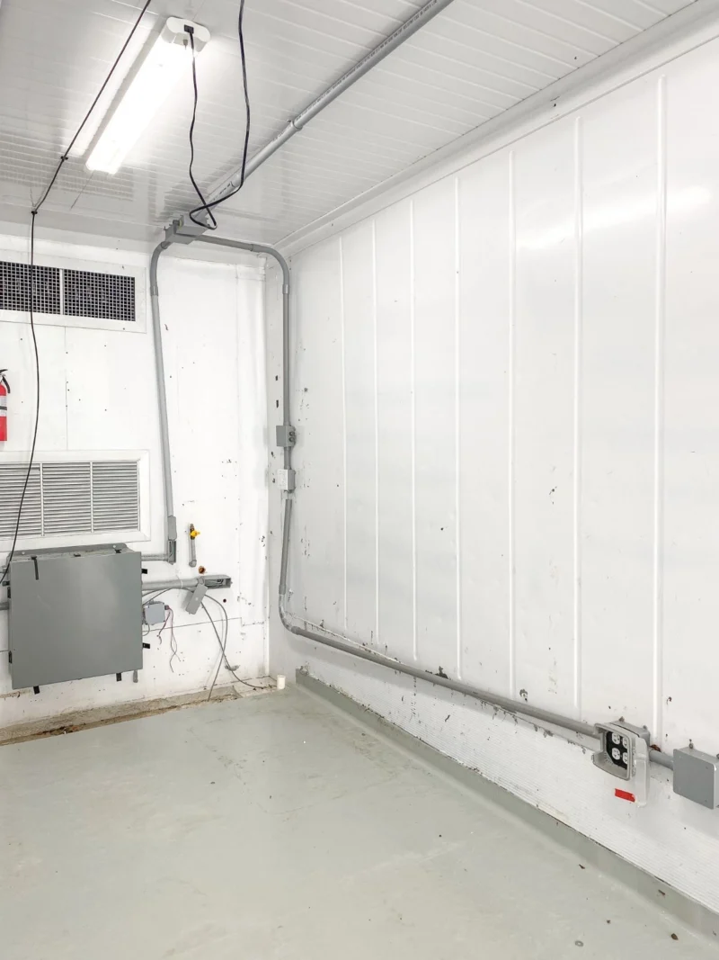 40 Foot High Cube Insulated Shipping Container with 5 Ton Bard HVAC - Image 7
