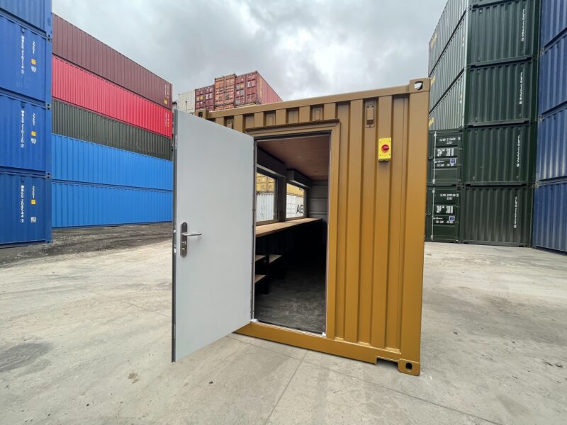 🌟 20ft Converted Container Bar – Fully Customized Outdoor Serving Unit 🍻 - Image 2