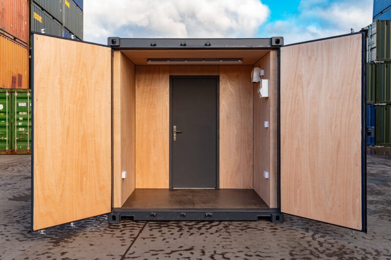 20ft Customised Container Kiosk – Fully Converted & Ready to Use - Image 3