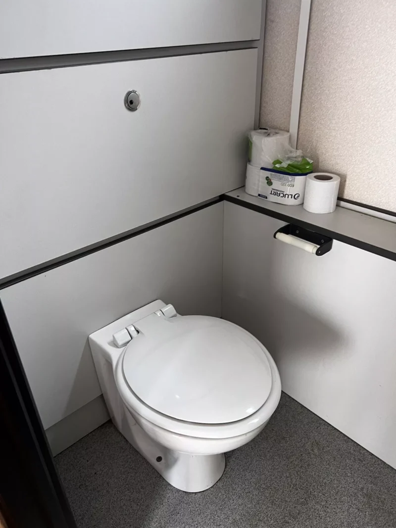 2 Birth Sleeper Cabin 13ft With Toilet & shower Site Cabin Welfare - Image 11