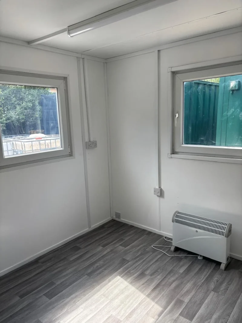 10FT X 8FT OPEN OFFICE - Image 4