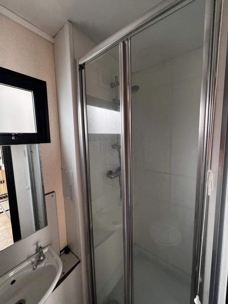 2 Birth Sleeper Cabin 13ft With Toilet & shower Site Cabin Welfare - Image 13