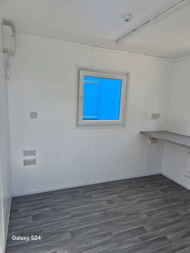 10FT X 8FT Open Plan office shipping container anti vandal - Image 3
