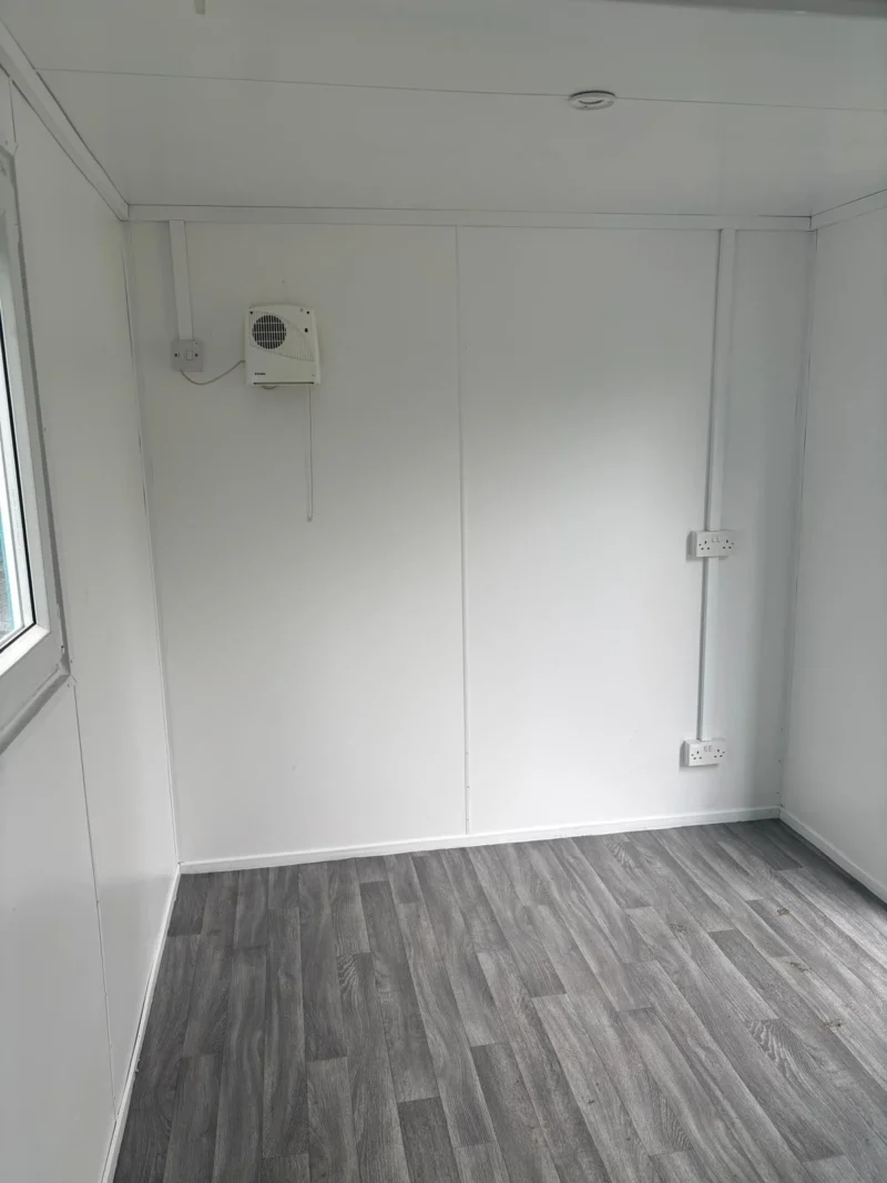 10FT X 8FT OPEN OFFICE - Image 8