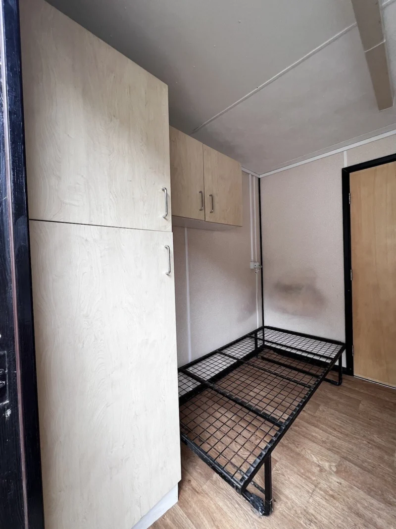 2 Birth Sleeper Cabin 13ft With Toilet & shower Site Cabin Welfare - Image 4