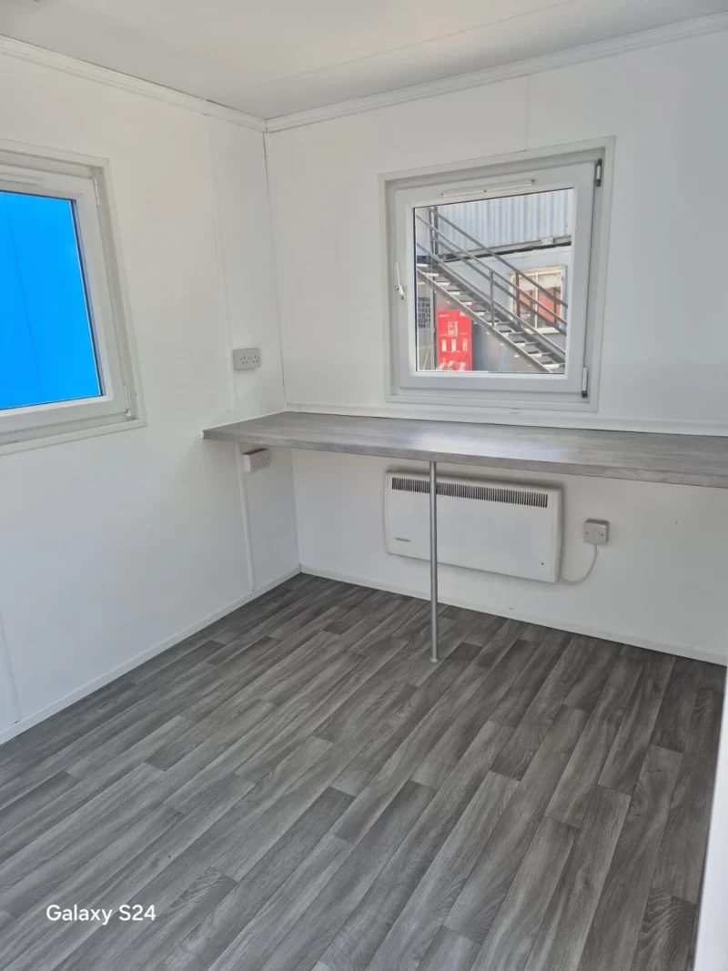 10FT X 8FT Open Plan office shipping container anti vandal - Image 4