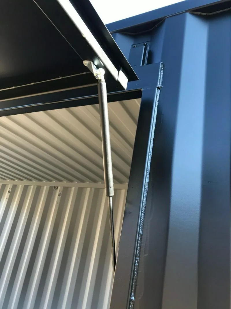 20ft  shipping container kitchen/coffee shop/street food -Clean - Image 3