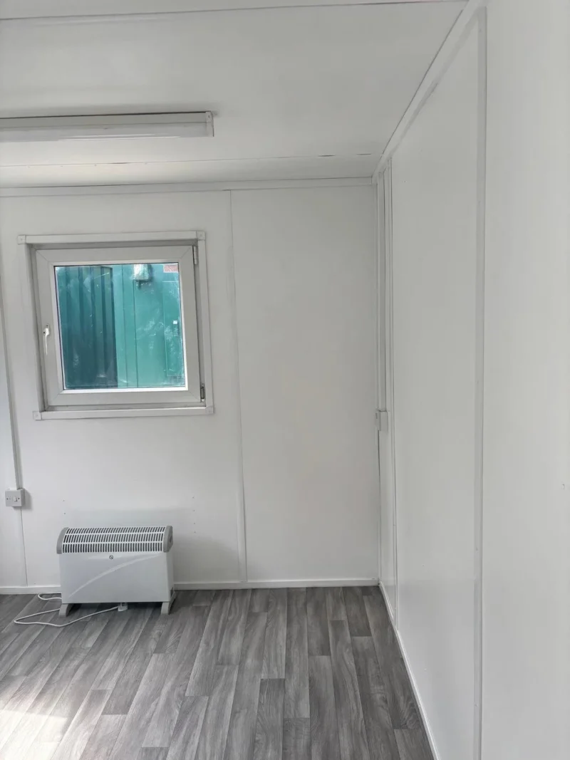 10FT X 8FT OPEN OFFICE - Image 9
