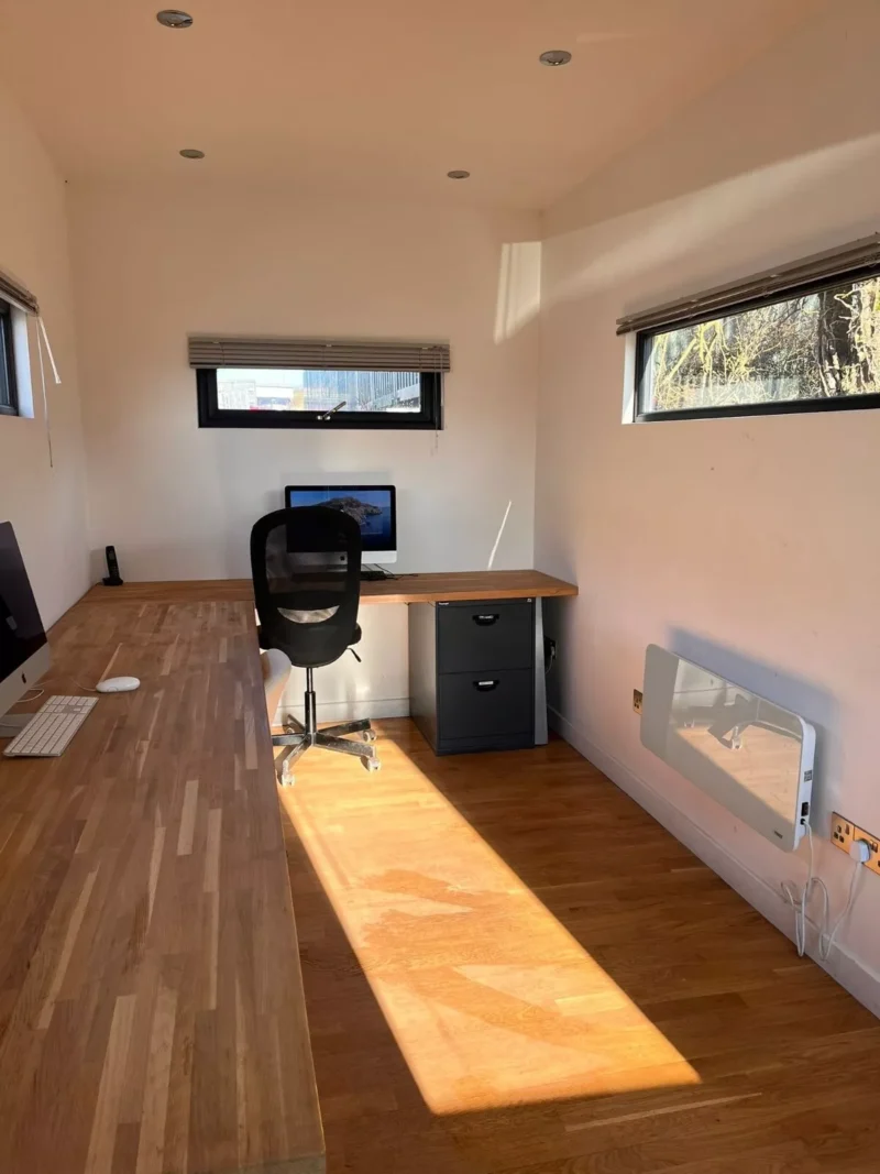Converted shipping container, office, off-grid tiny home - Image 4