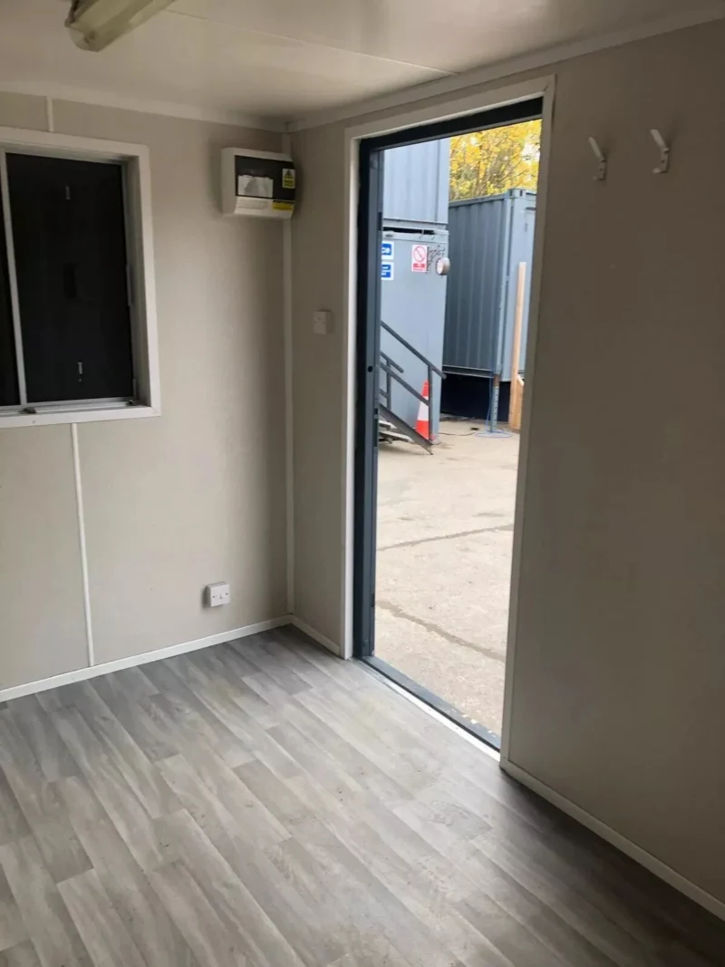 12FT X 8FT OFFICE/CANTEEN SHIPPING CONTAINER - Image 5