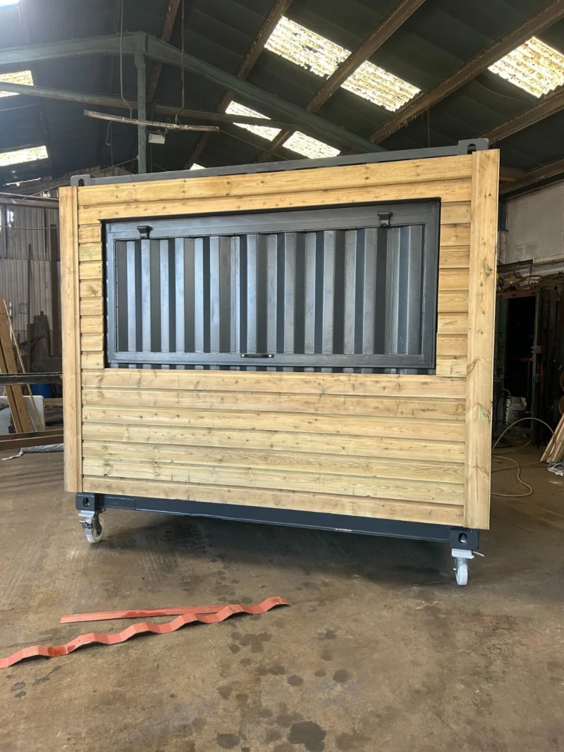 10ft x 8ft Shipping Container - Street Food/Coffee Shop/Food Kiosk - Nationwide - Image 4