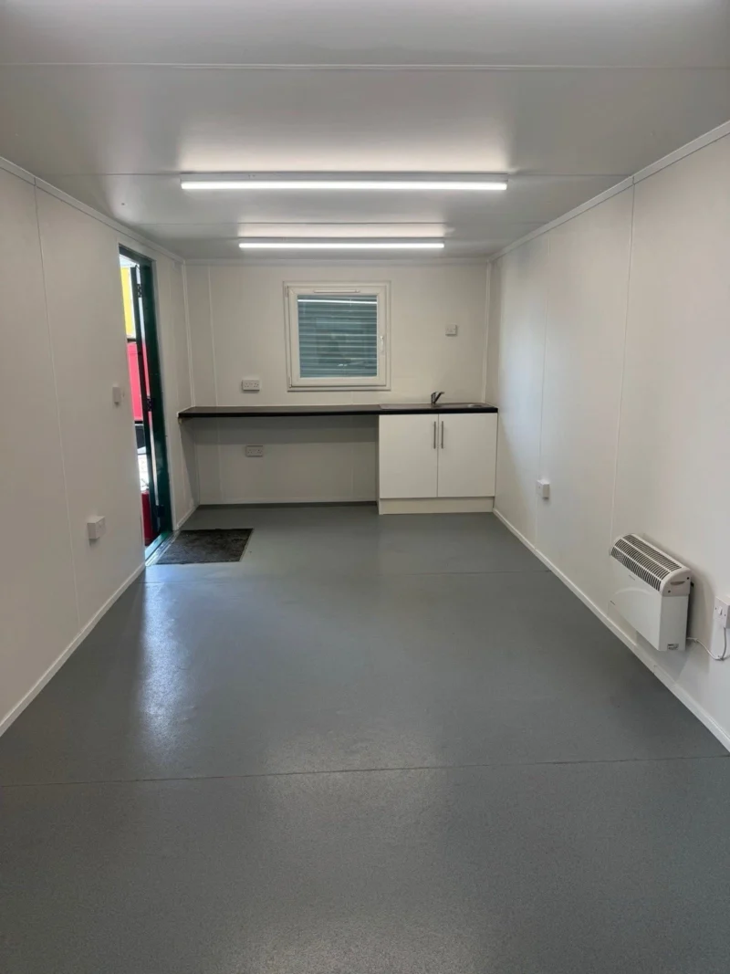 21ft x 9ft 6” Welfare Site Office With Kitchen Anti Vandal. Shipping Container - Image 7