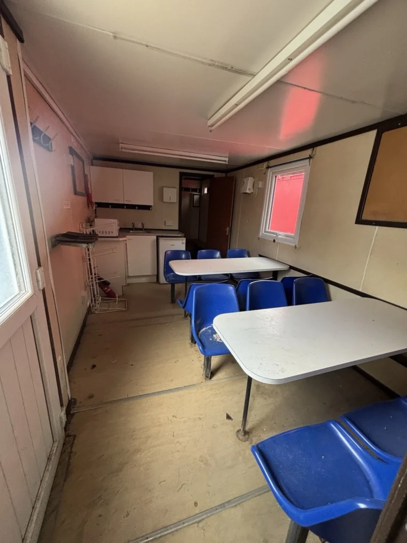 26ft x 9ft Welfare Site Office With Kitchen Canteen Toilet . Shipping Container - Image 7