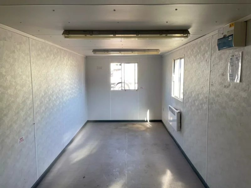 20FT X 8FT OFFICE ANTI VANDAL - Image 4