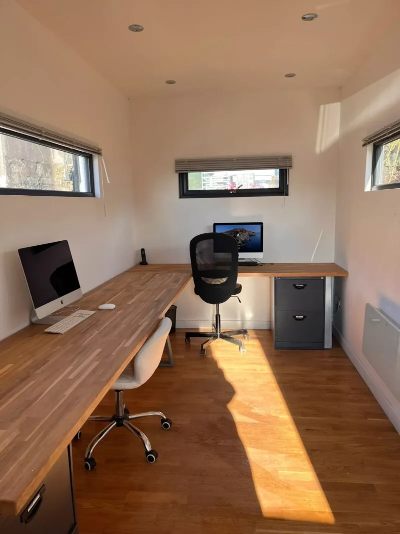 Converted shipping container, office, off-grid tiny home - Image 8
