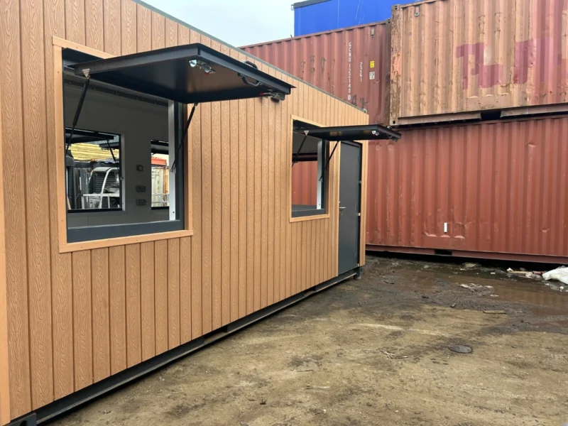 20ft x 8ft shipping container - street food/coffee shop/food kiosk/bar/events - Image 8