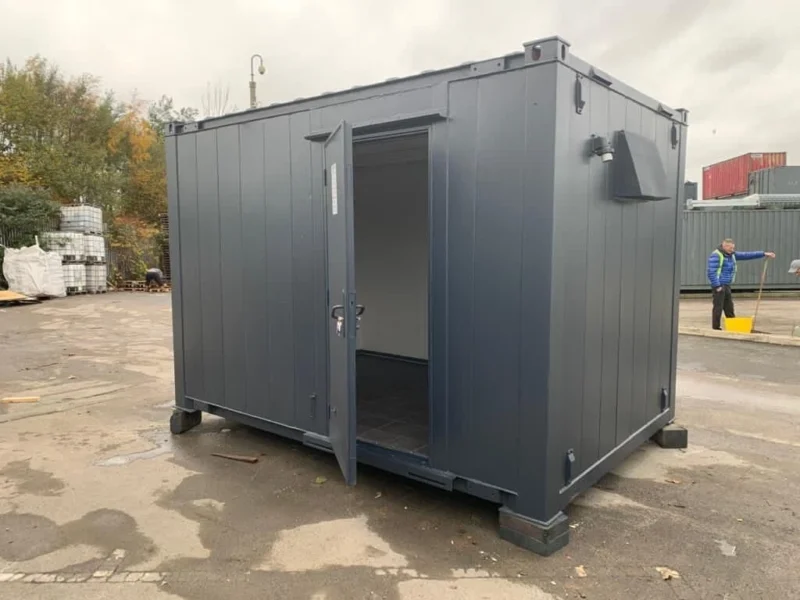 12FT X 8FT OPEN PLAN OFFICE