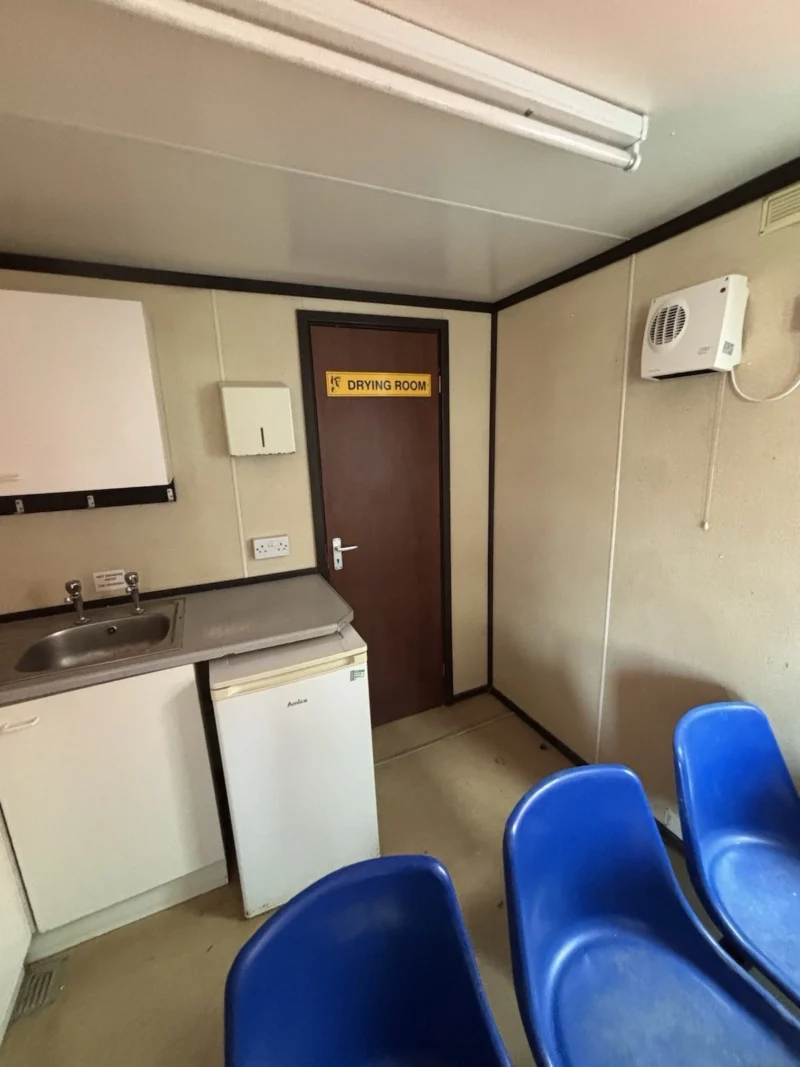 26ft x 9ft Welfare Site Office With Kitchen Canteen Toilet . Shipping Container - Image 10
