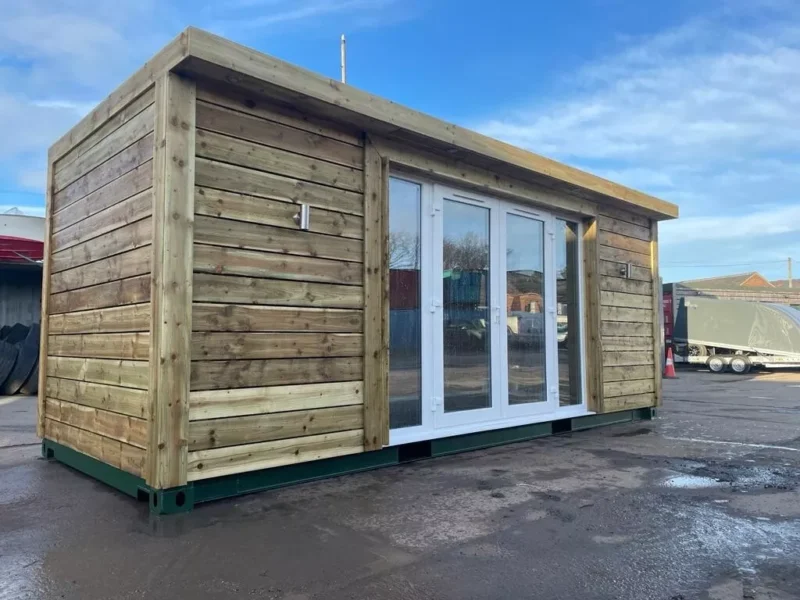 20ft x 8ft Shipping Container - Home Office - Gym - Workshop - Image 14