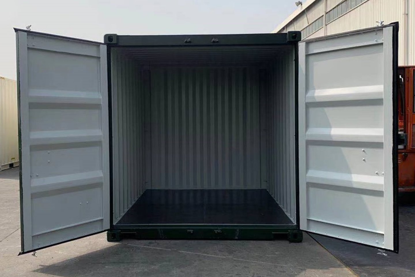 8Ft One Trip Shipping Container (Green) - Image 2