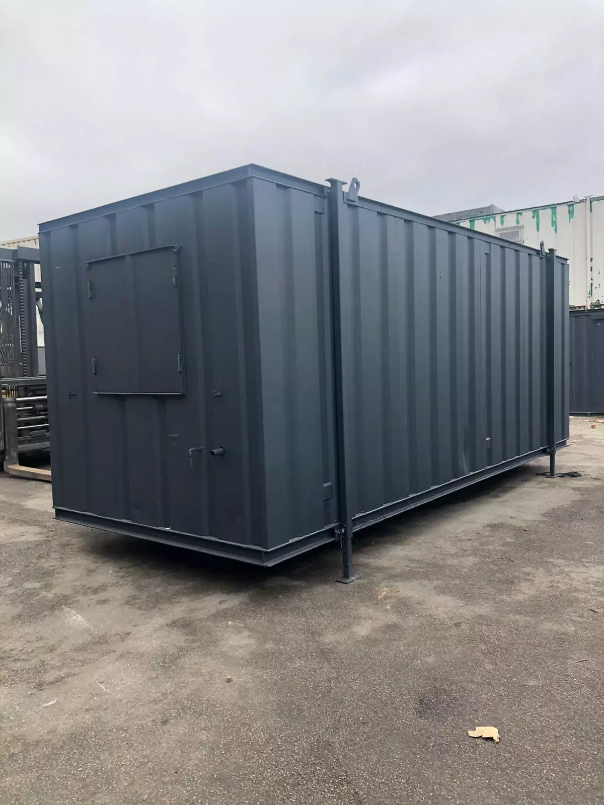 PORTABLE 20FT X 8FT OFFICE/CANTEEN SHIPPING CONTAINER - Image 2