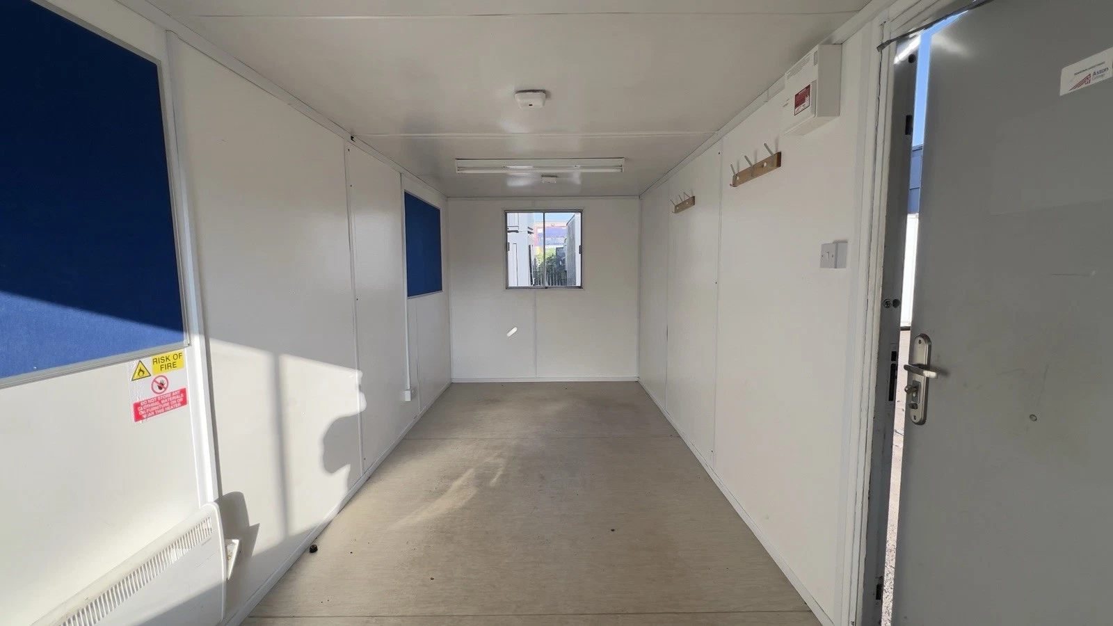 21 X 8FT SITE OFFICE / CANTEEN / SITE CABIN / PORTABLE BUILDING - Image 10