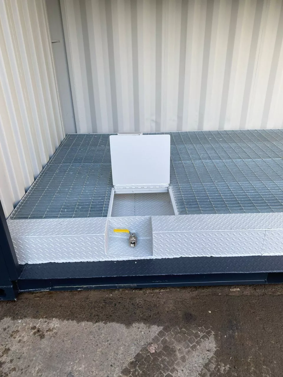 20ft High Cube Shipping Container Chemical Store - Image 10