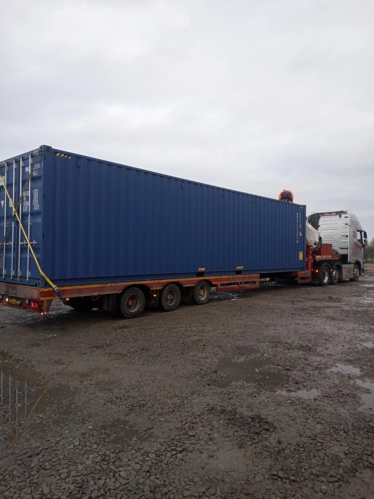 40ft X 8ft High Cube New 1 trip SHIPPING CONTAINER. - Image 2
