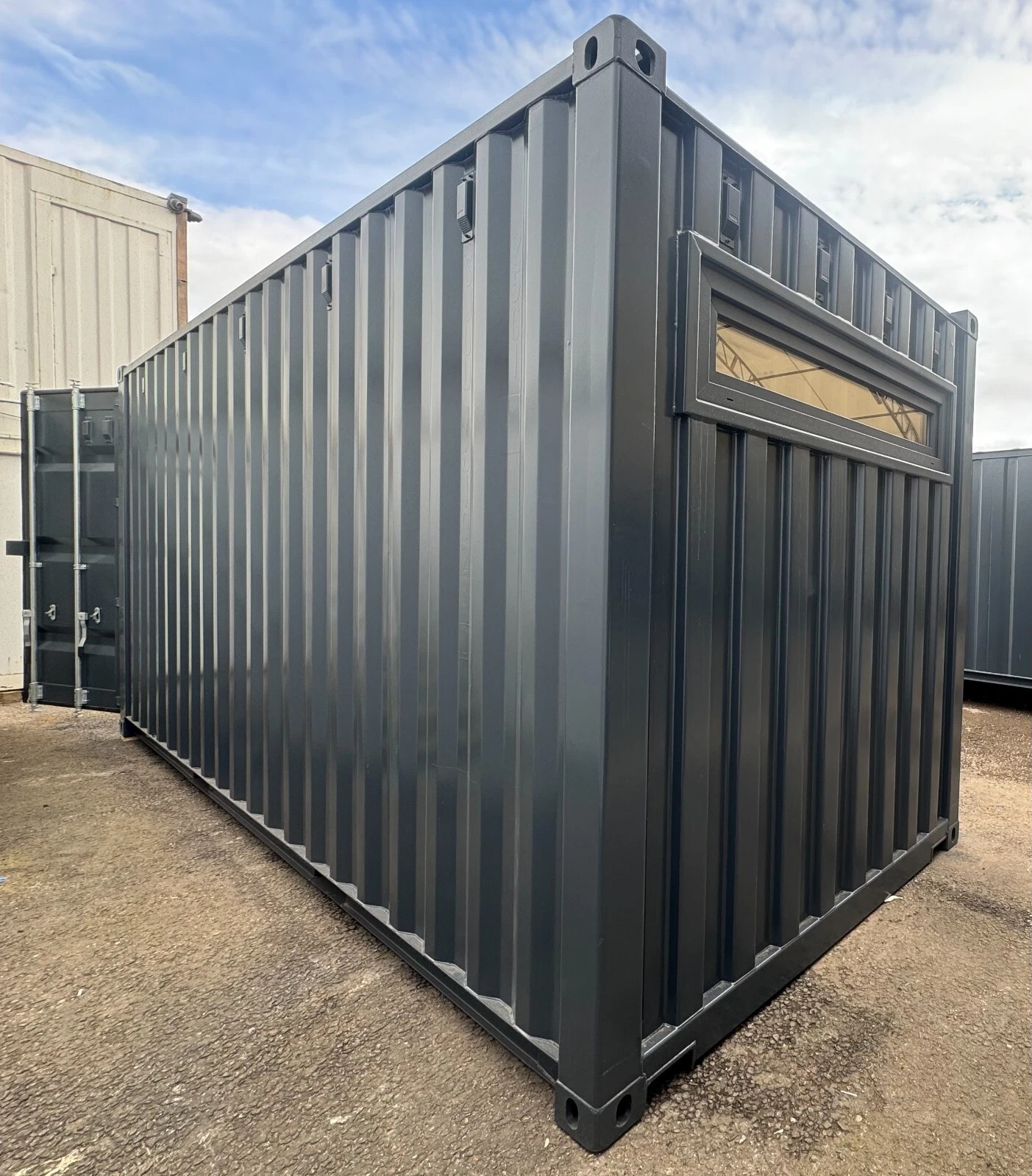 20x8ft | CUSTOM SHIPPING CONTAINER CONVERSION | Portable Building | - Image 2
