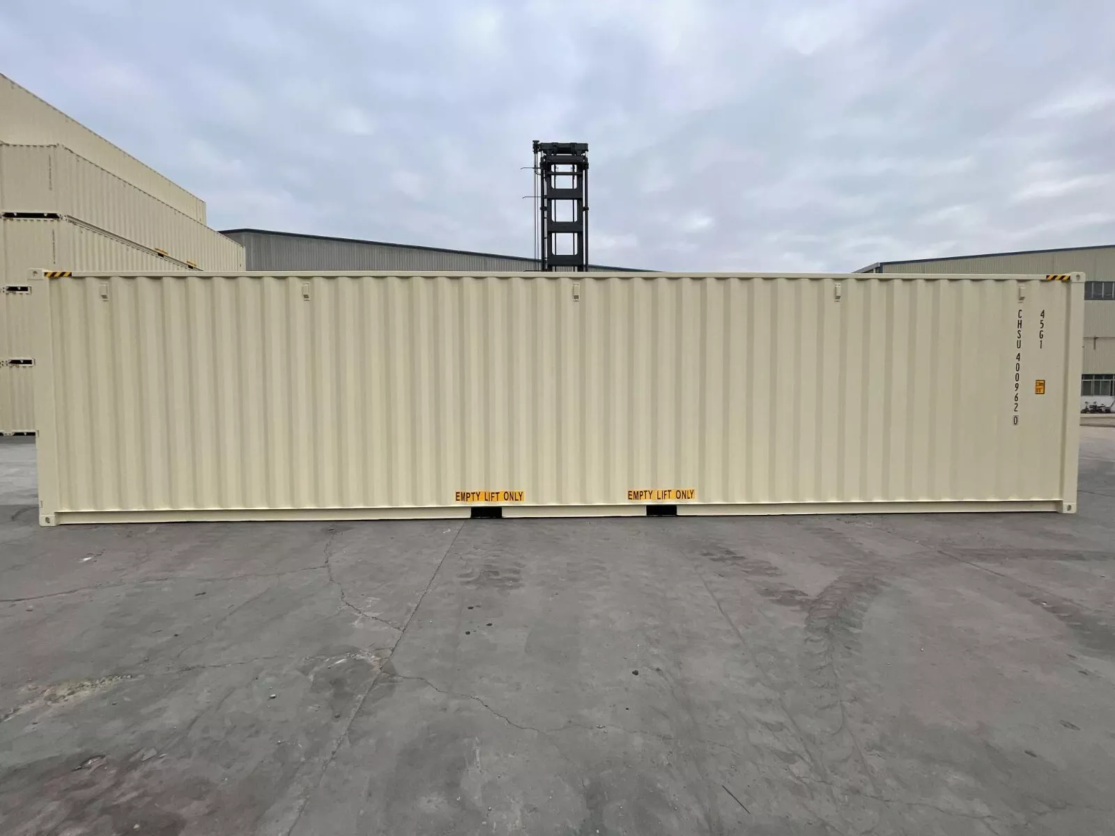 New / One-Trip 40ft High Cube Shipping Containers Leeds  - Image 4