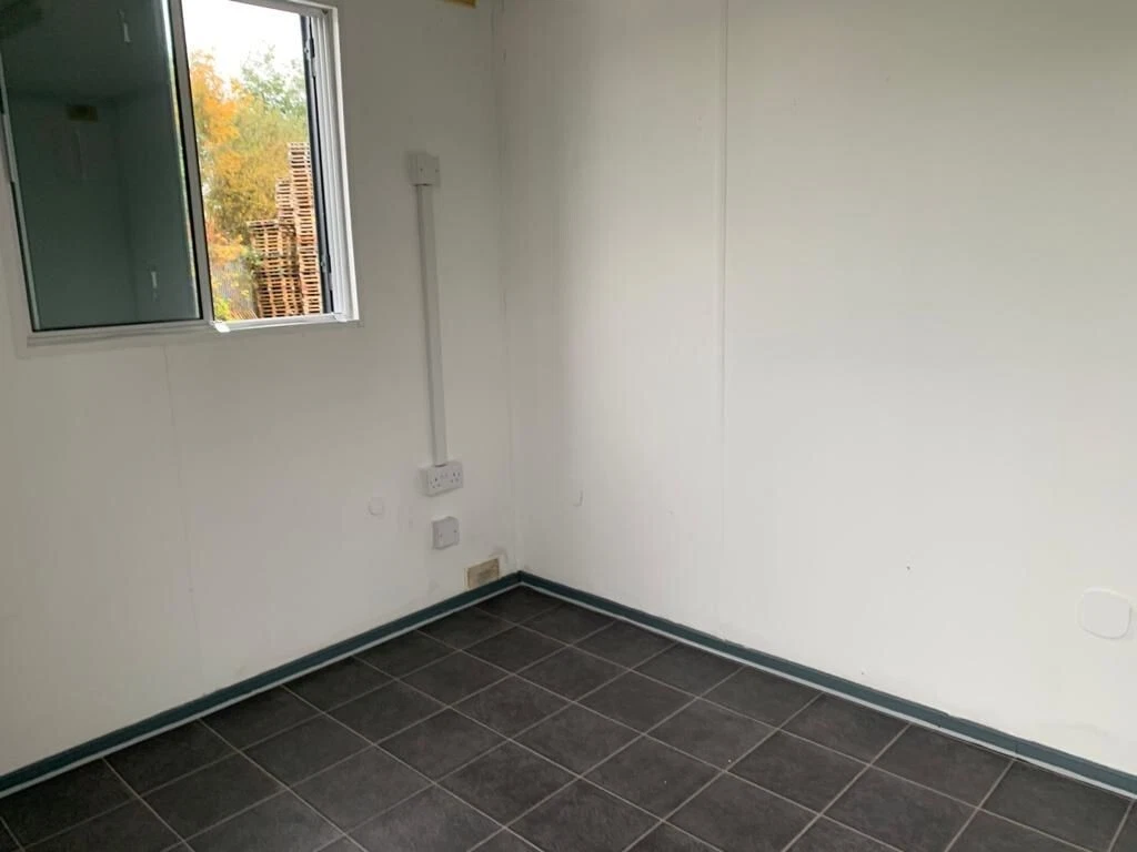 12FT X 8FT OPEN PLAN OFFICE - Image 3