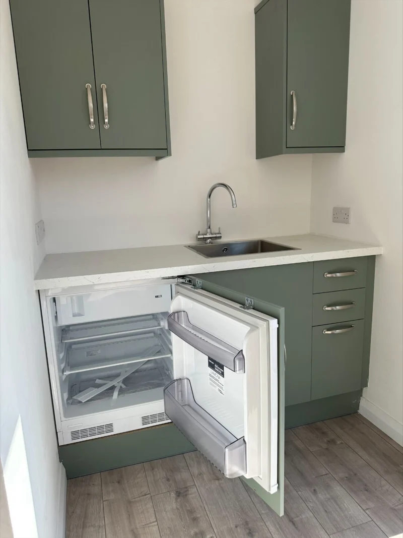 7.5 x 3m Office with kitchenette/WC - Image 7