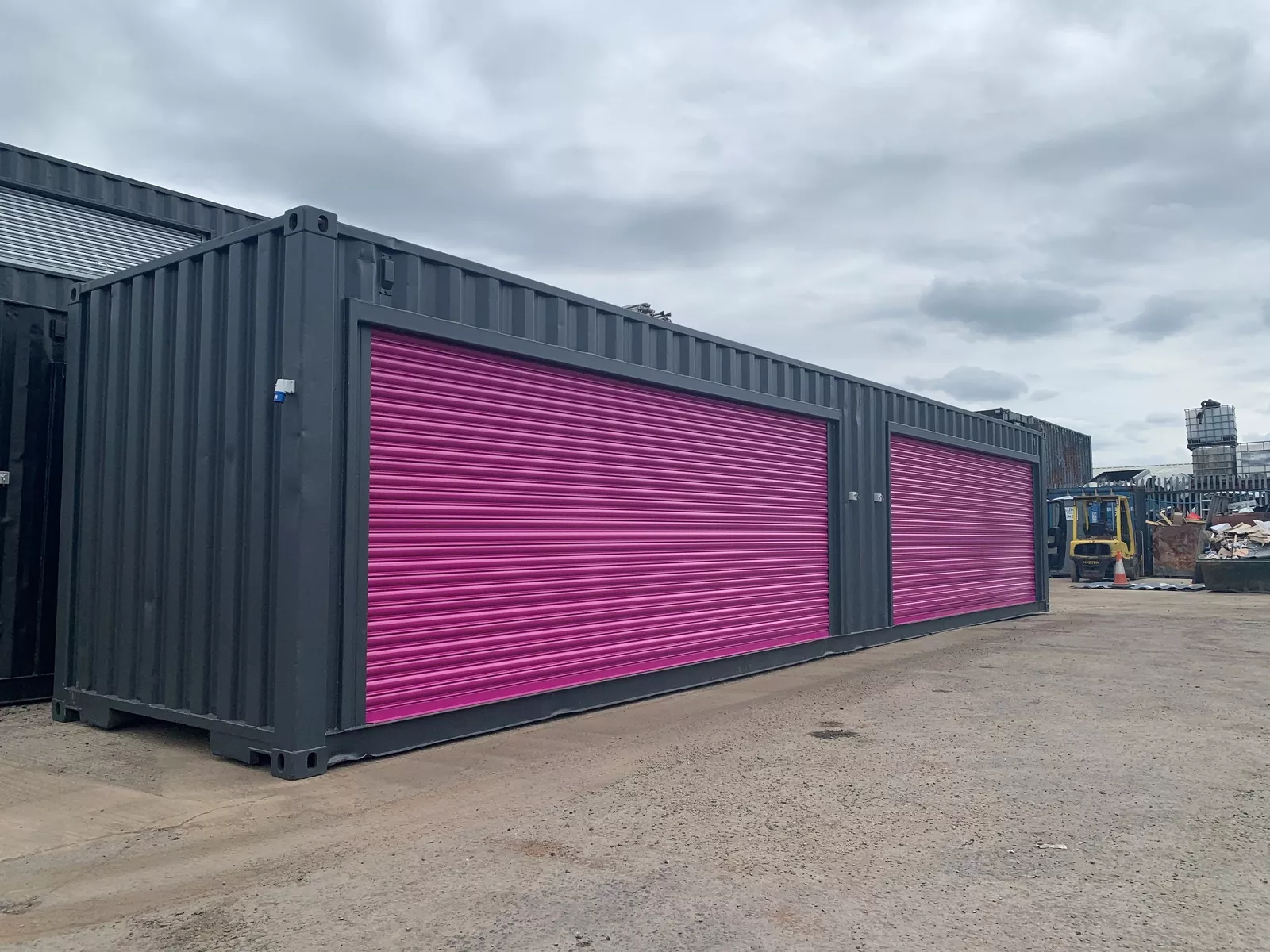 40ft x 8ft Roll Up Door Shipping Container - Image 3