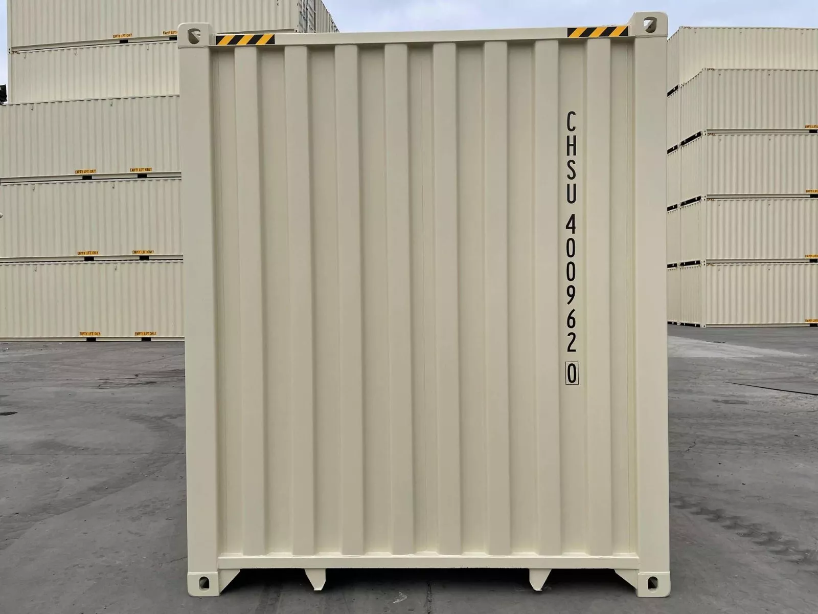 New / One-Trip 40ft High Cube Shipping Containers Leeds  - Image 10