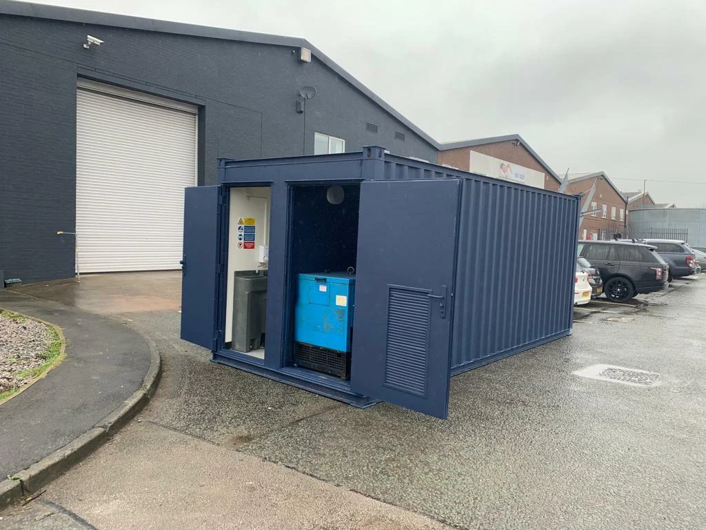 PORTABLE 21FT X 9FT WELLFARE UNIT WITH GENERATOR - Image 8