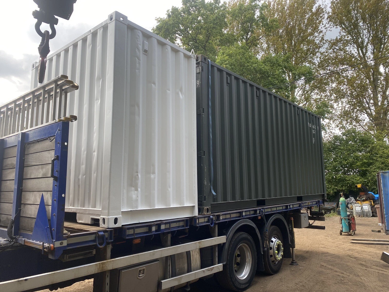 8ft x 5ft Site Store Secure Shed - Image 3