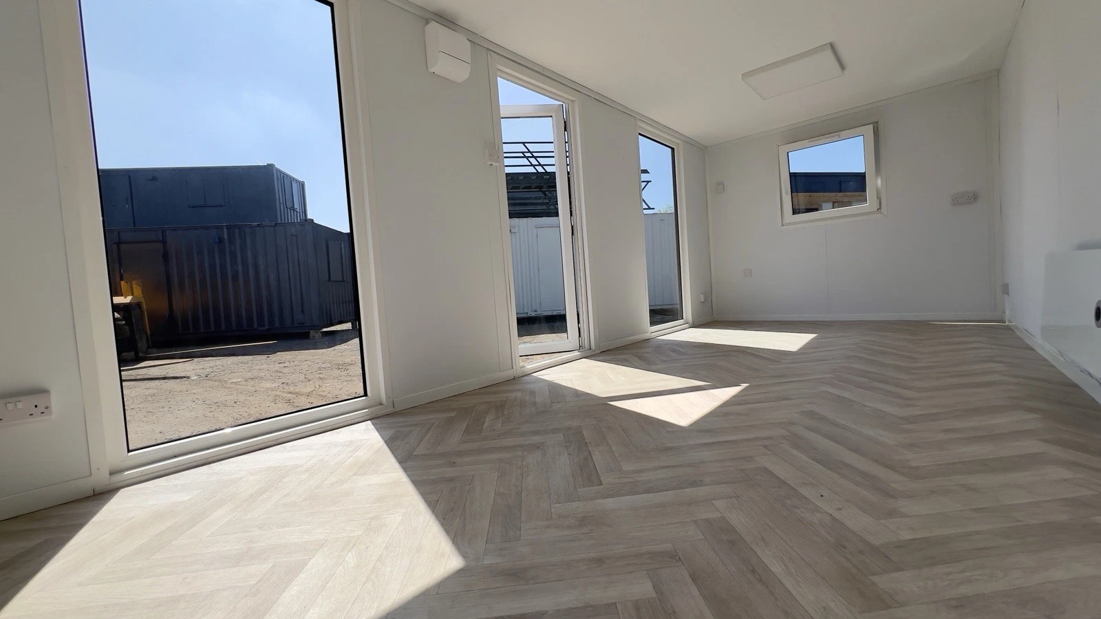 20x9ft Site Office / Marketing Suite / Sales Office / Site Cabin / Showroom - Image 6