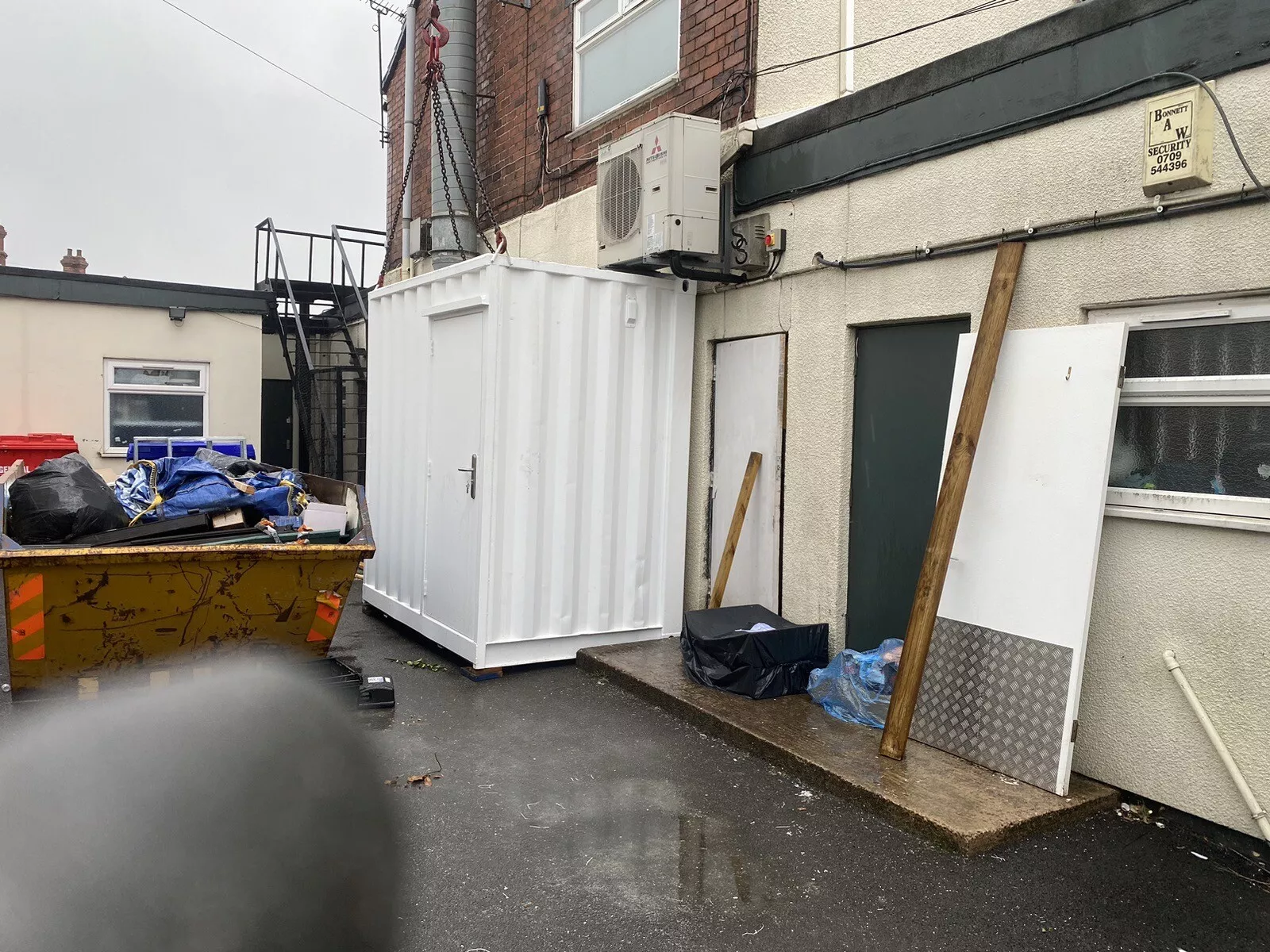 8ft x 5ft Site Store Secure Shed - Image 2