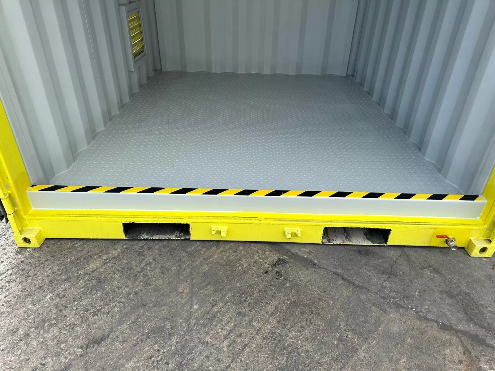 9ft x 7ft New COSHH / Chemical Store Shipping Container / Cabinet - Image 3