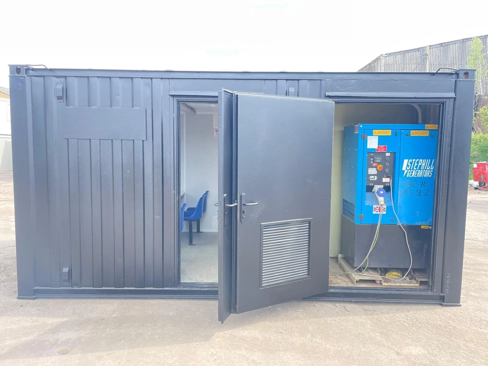 16ft by 8ft static welfare unit with generator toilet and kitchen