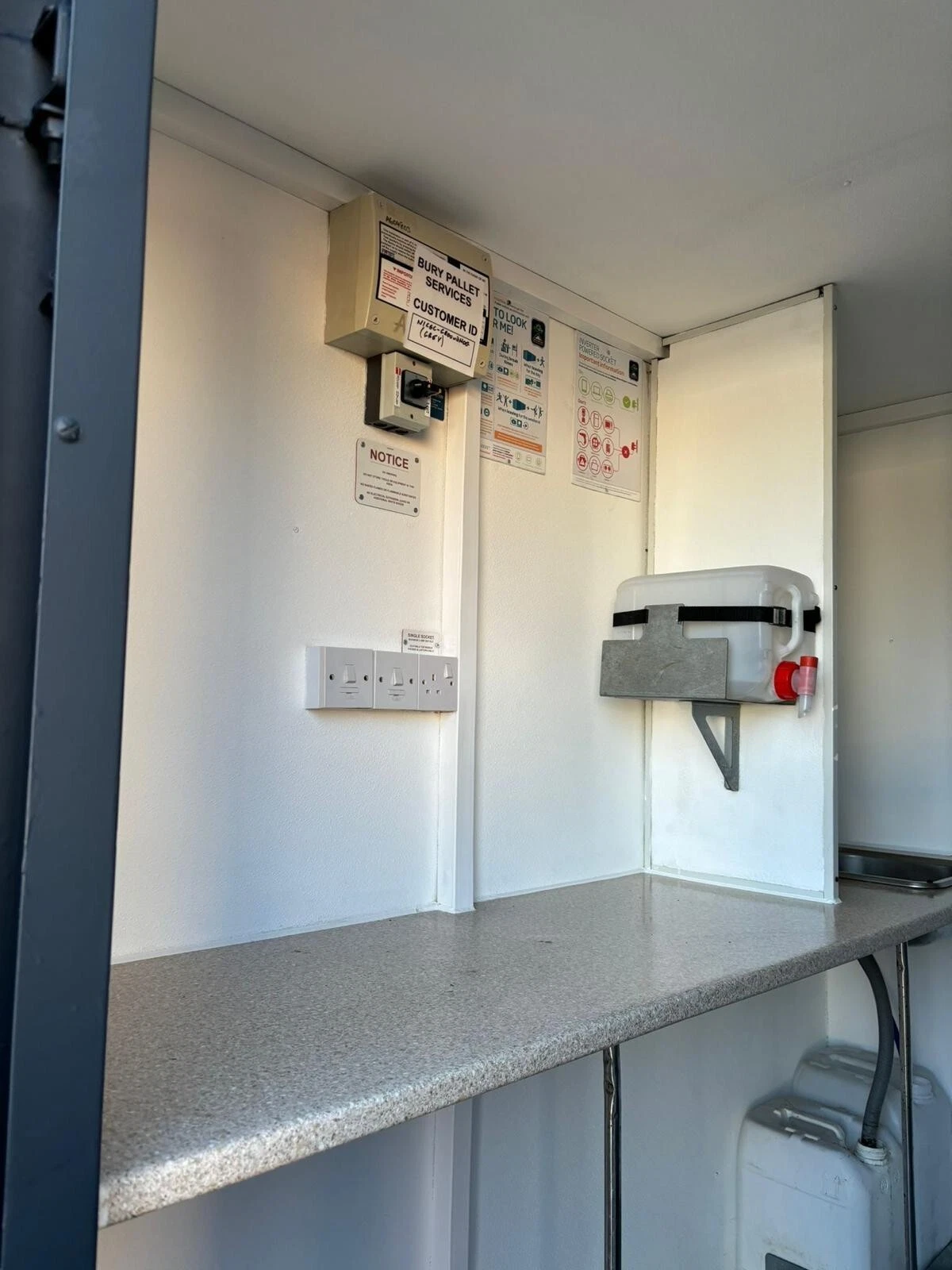 12ft by 8ft mobile container with generator excellent condition towable - Image 8