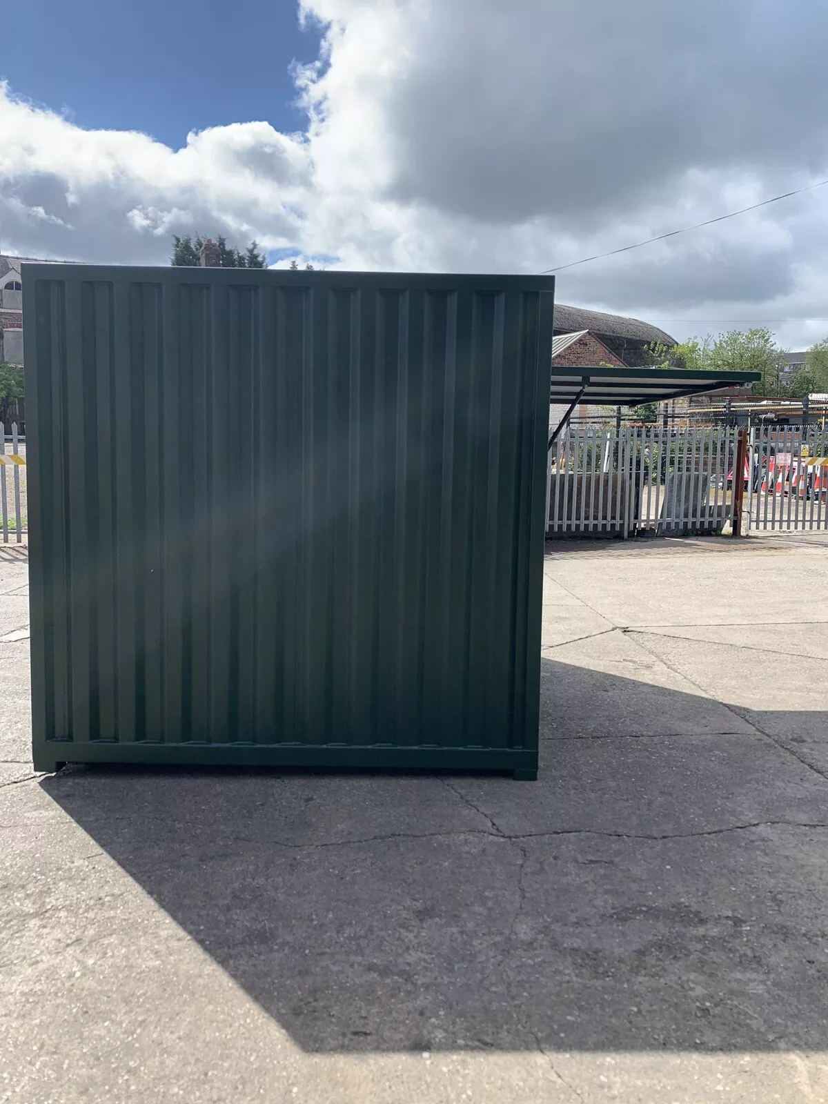 Converted Shipping Container - Café / Coffee Shop/ Bar 10ft - Image 3