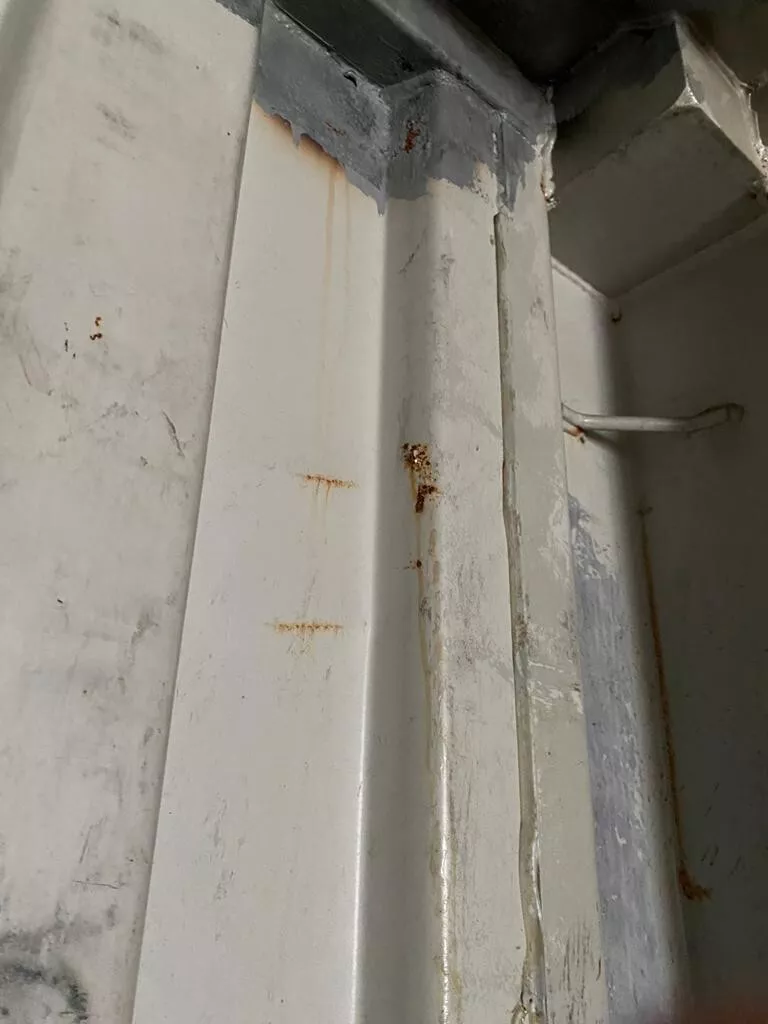 Used 40ft shipping container - Image 2